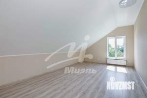 Дом 184м², 2-этажный, участок 6 сот.