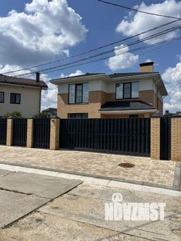 Коттедж 200м², 2-этажный, участок 6 сот.