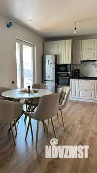 Коттедж 101м², 2-этажный, участок 6 сот.