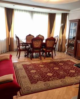 Дом 426м², 3-этажный, участок 9 сот.