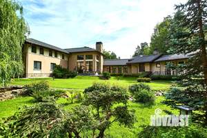 Коттедж 800м², 2-этажный, участок 64 сот.