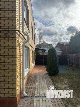 Таунхаус 284м², 3-этажный, участок 3 сот.