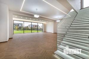 Дом 401м², 2-этажный, участок 11 сот.