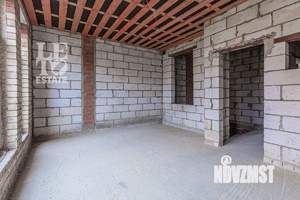 Таунхаус 160м², 3-этажный, участок 4 сот.