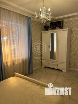 Дом 240м², 2-этажный, участок 8 сот.