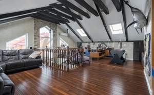 Дом 300м², 3-этажный, участок 5 сот.