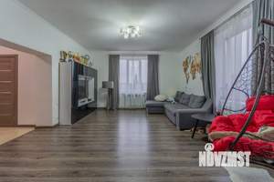 Дом 240м², 2-этажный, участок 6 сот.