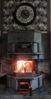 Дом 253м², 3-этажный, участок 15 сот.