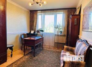 Таунхаус 240м², 3-этажный, участок 5 сот.