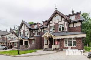 Таунхаус 290м², 3-этажный, участок 10 сот.