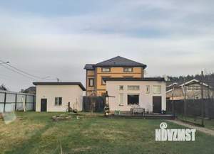 Дом 42м², 2-этажный, участок 10 сот.