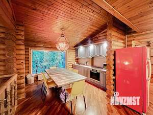 Дом 219м², 3-этажный, участок 30 сот.