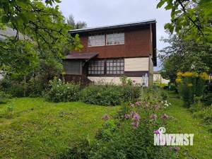 Дом 50м², 2-этажный, участок 6 сот.