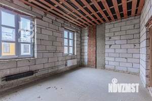 Таунхаус 160м², 3-этажный, участок 4 сот.