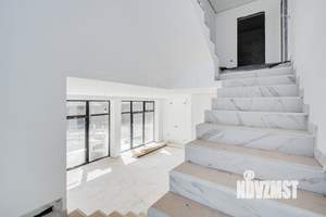 Дом 206м², 2-этажный, участок 6 сот.