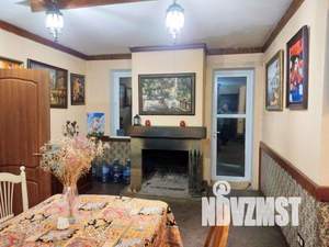 Коттедж 240м², 2-этажный, участок 6 сот.