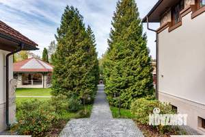 Дом 762м², 2-этажный, участок 75 сот.