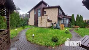 Таунхаус 280м², 2-этажный, участок 4 сот.