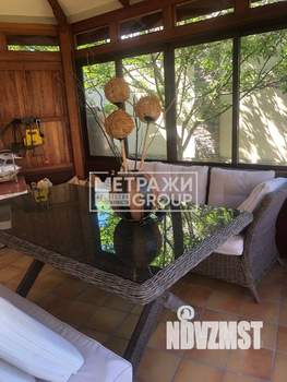 Дом 487м², 4-этажный, участок 12 сот.