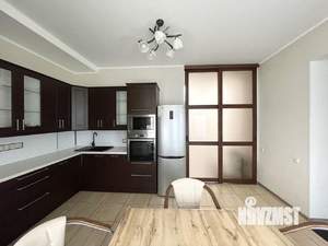 Коттедж 298м², 3-этажный, участок 7 сот.