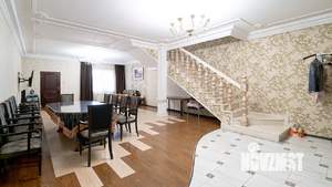 Дом 300м², 3-этажный, участок 7 сот.