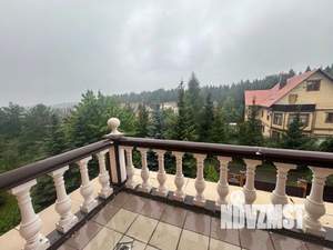 Дом 555м², 3-этажный, участок 15 сот.