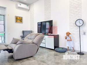 Дом 239м², 2-этажный, участок 6 сот.