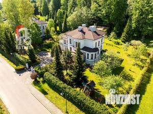 Дом 400м², 3-этажный, участок 60 сот.