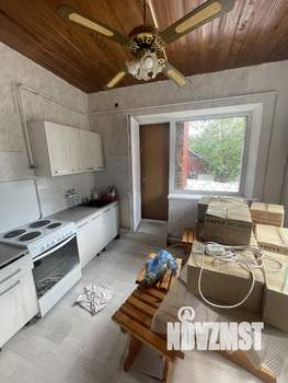 Дом 100м², 2-этажный, участок 6 сот.