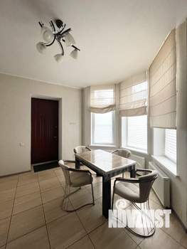 Коттедж 298м², 3-этажный, участок 7 сот.