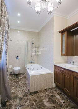 Дом 515м², 4-этажный, участок 12 сот.