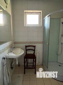 Таунхаус 180м², 3-этажный, участок 3 сот.