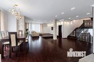 Коттедж 500м², 3-этажный, участок 15 сот.