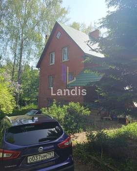 Дом 370м², 2-этажный, участок 15 сот.