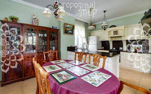 Дом 402м², 3-этажный, участок 50 сот.