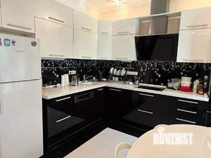 Таунхаус 130м², 3-этажный, участок 1 сот.