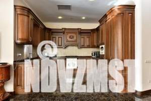 Дом 1500м², 2-этажный, участок 100 сот.