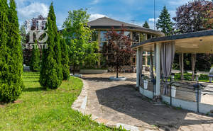 Дом 993м², 4-этажный, участок 60 сот.