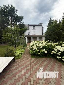 Дом 380м², 3-этажный, участок 12 сот.