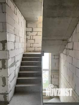 Дом 177м², 3-этажный, участок 4 сот.