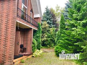 Дом 269м², 3-этажный, участок 15 сот.