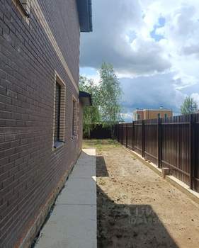 Дом 196м², 2-этажный, участок 8 сот.