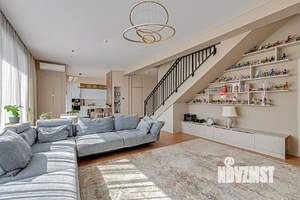 Коттедж 312м², 2-этажный, участок 13 сот.