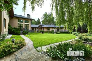 Коттедж 800м², 2-этажный, участок 64 сот.