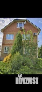 Дом 240м², 3-этажный, участок 18 сот.