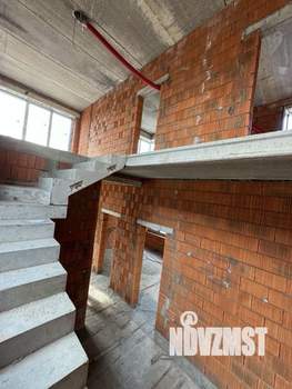 Коттедж 200м², 2-этажный, участок 6 сот.