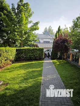 Таунхаус 160м², 3-этажный, участок 3 сот.