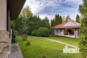 Дом 762м², 2-этажный, участок 75 сот.