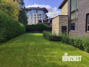 Таунхаус 330м², 2-этажный, участок 5 сот.