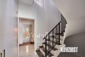 Дом 200м², 2-этажный, участок 6 сот.